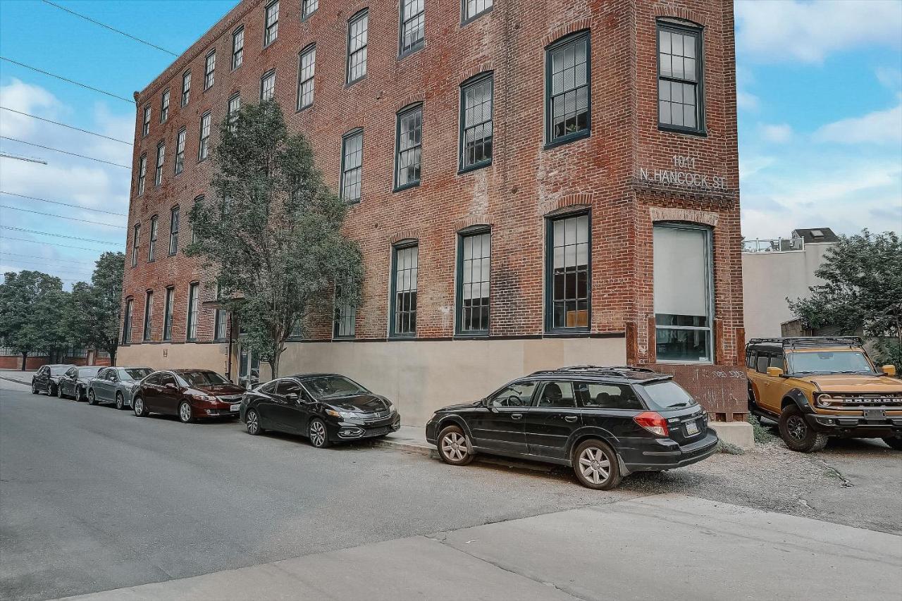 Frontdesk I Carriage Wheel Lofts Apts Philadelphia Apartamento Exterior foto